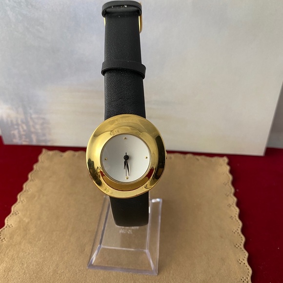 Vintage Robert Lee Morris Saucer Gold Watch - Picture 3 of 9